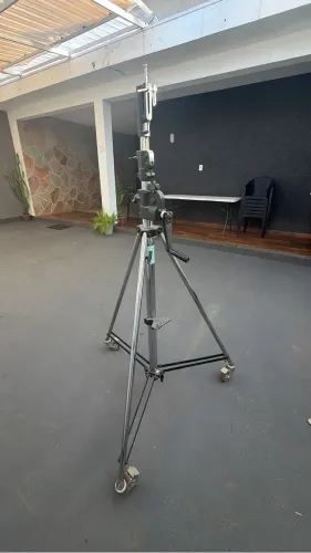 TRIPÉ CATRAQUINHA KUPO COM RODAS