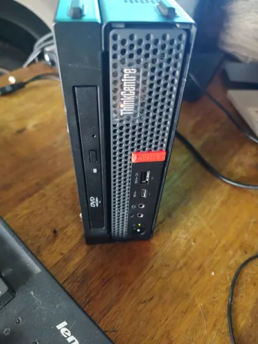 CPU Lenovo i3 8100 com 8 gigas