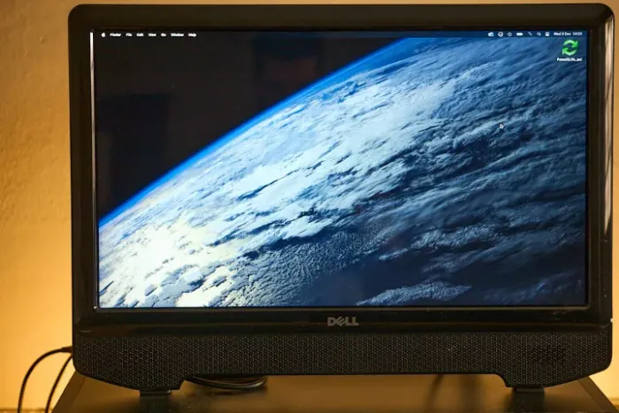 Monitor Touch Full HD Dell ST2220T