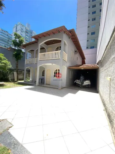 Casa ampla com 4 quartos (2 suítes) em Praia de Itaparica, Vila Velha