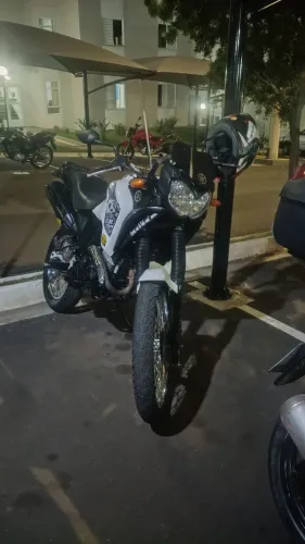  Yamaha Tenere 250 2011 - Confiável  pra Cidade e Estrada 