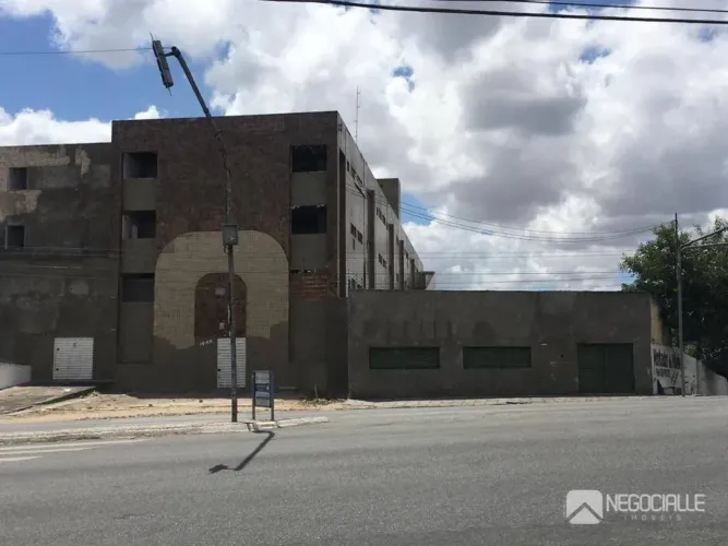 Prédio, 5630 m² - venda por R$ 22.000.000,00 ou aluguel por R$ 60.000,00/mês - São José -