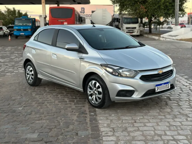 Chevrolet Onix Hatch LT 1.4 8V Flex Aut. 4P 2018
