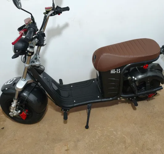 Scooter e letrica 1.000w. 70km por recarga