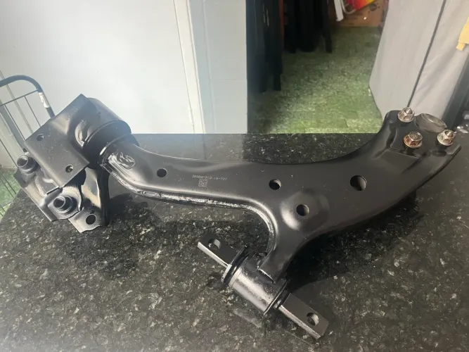 Suspensão bandeja e pivô original da Honda crv 2012 dianteiro lado esquerdo