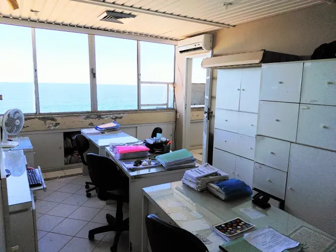 SALA NO BARRA CENTER - VISTA MAR - 2 VAGAS - 37m²
