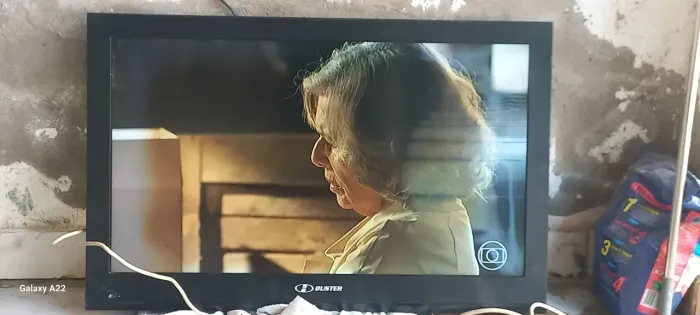 Tv 32 Buster