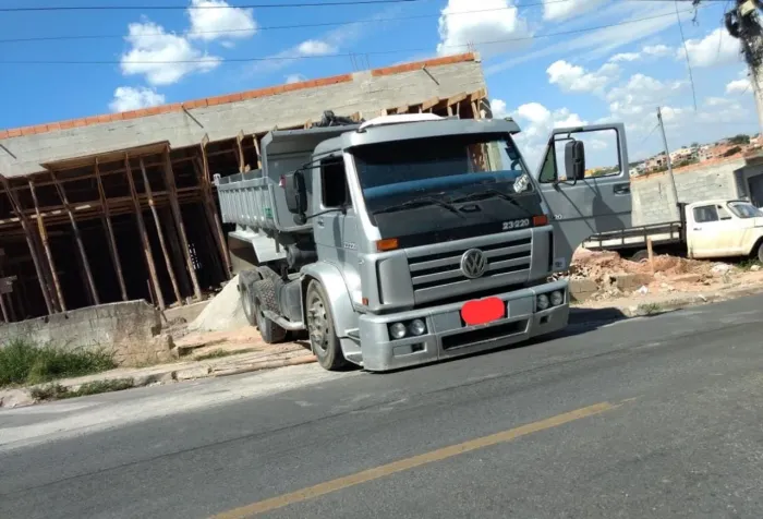 TRUCK 23220 CAÇAMBA 