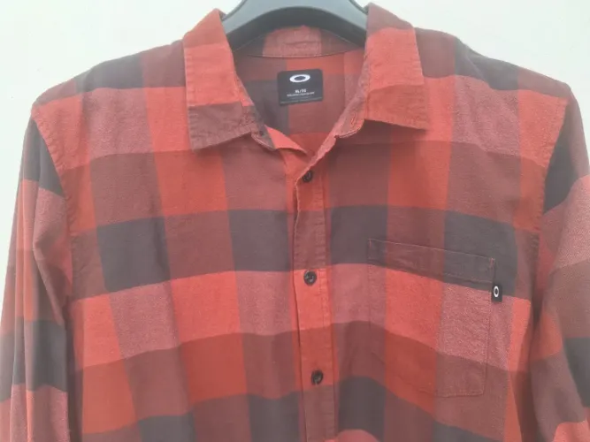 Camisa flanela xadrez Oakley 
