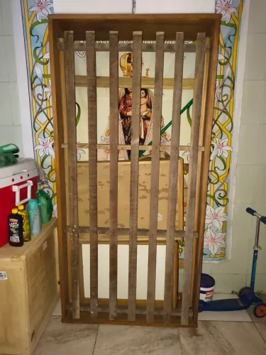 Cama solteiro com gavetões
