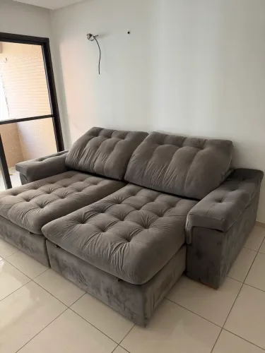 Vendo sofá retrátil e reclinável de alto padrão