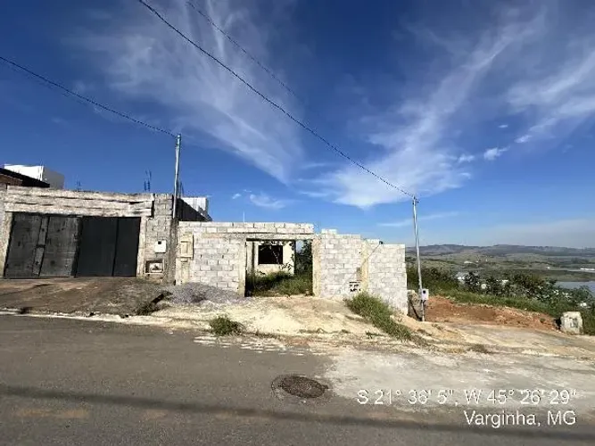 Excelente oportunidade Terreno no Vale dos Coqueiros, Varginha - MG, Nº 135, 200m² | Leil
