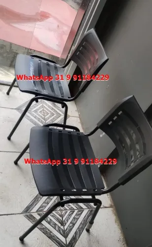 Cadeiras Polipropileno Cor Preta Novas Frete Gratis para BH