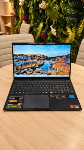 Notebook Ryzen 5-5625U, 16GB RAM, 512GB SSD, Full HD IPS Antirreflex