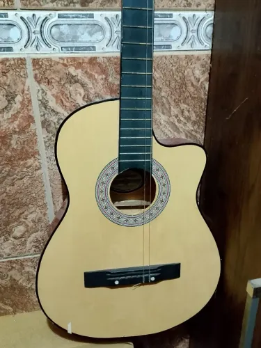 Vendo violão intermediária