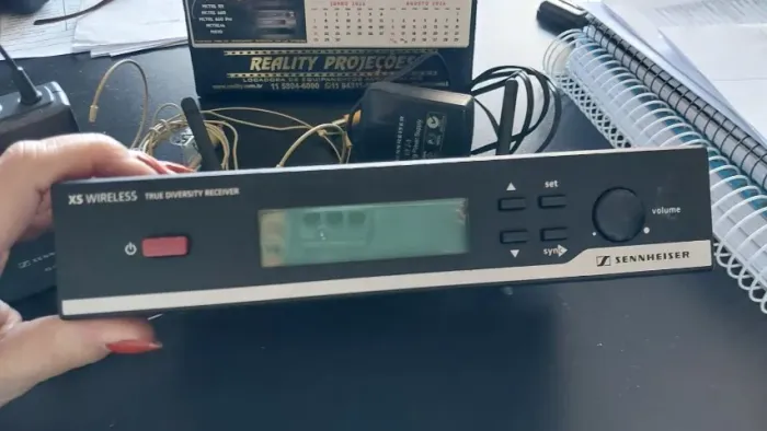SISTEMA DE MICROFONE DE LAPELA SEM FIO XS WIRELESSEM 10