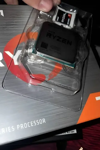 RYZEN 7 5700 NOVO