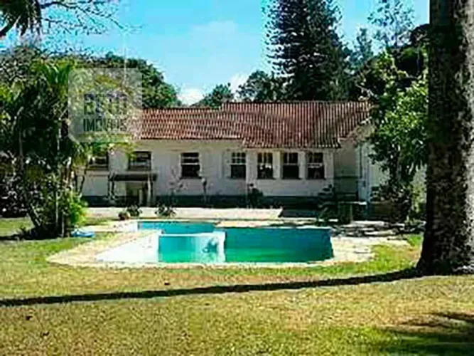 Fazenda/Sítio/Chácara para venda com 15350000 metros quadrados em Centro - Patrocínio - MG