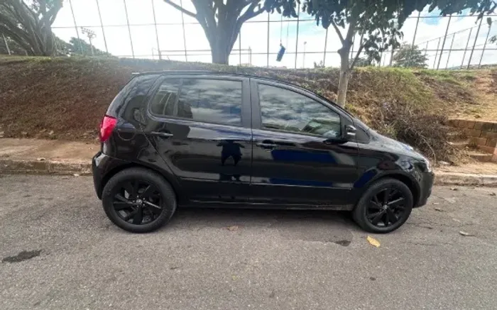 Volkswagen Fox 1.6 MI I Motion Total Flex 8V 5P 2014