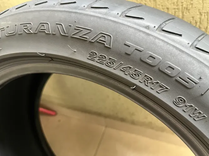 Pneus 225/45/R17 Bridgestone Turanza 