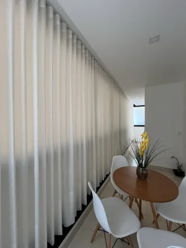 Cortinas sob medida e persianas sob medida