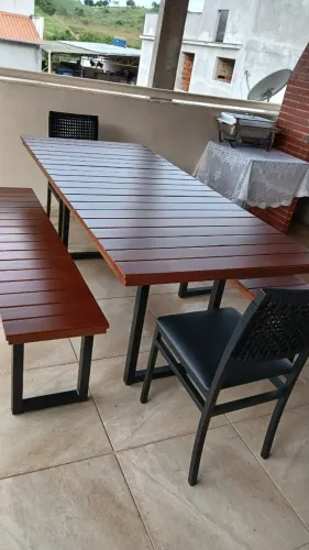 Mesa área gourmet 
