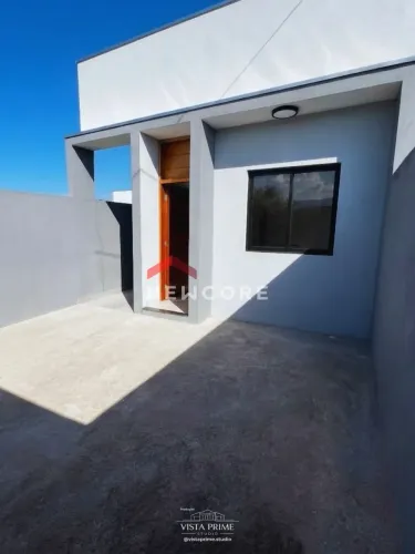 Casa em Avenida Luiz Eduardo Aulicino - Loteamento Jardim das Palmeiras - Caraguatatuba/SP