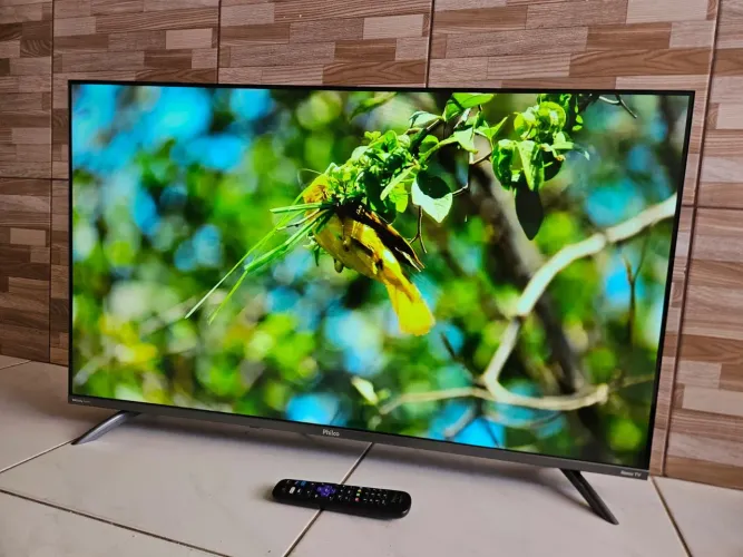 TV SMART 43 POLEGADAS MODELO NOVO BEM FININHA LINDA ACEITO CARTÃO E ENTREGO