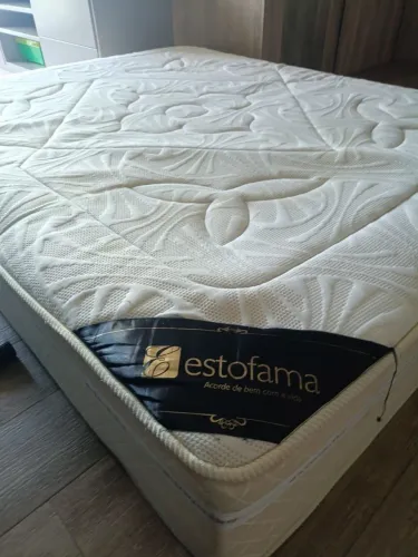 Colchão Queen Estofama - Em perfeito estado