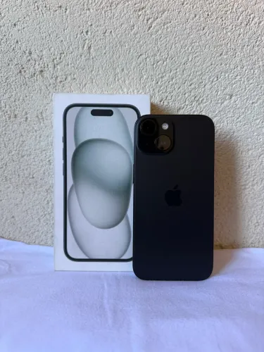 iPhone 15 (87% saúde da bateria)