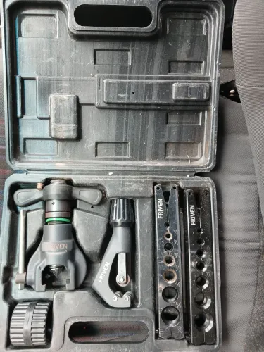 Vendo flangeador excêntrico
