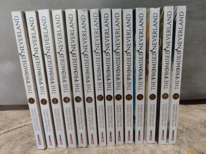 Mangás the promised Neverland 14volumes