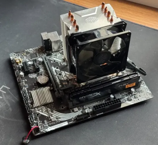 Placa-mãe ASUS H410M-E