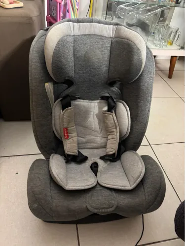 Cadeirinha  Fisher Price bebê-criança 