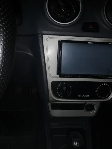 Som automotivo Philco retrátil 7? touchscreen