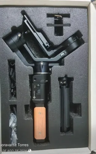 VENDO stabilizador ak200c vídeo semi novo, valor 1000 reais 