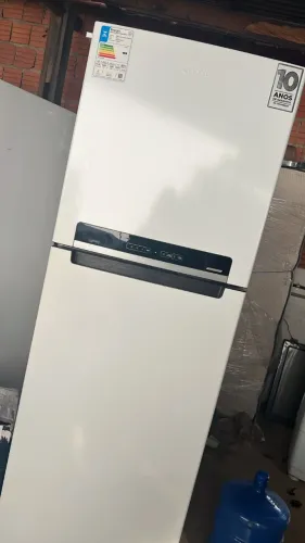 GELADEIRA MIDEA FROST FREE BRANCA PERFEITA