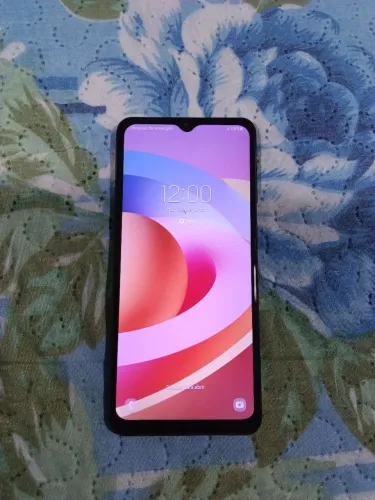 Samsung Galaxy A12 em perfeito estado, barato.