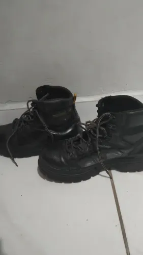 Botas
