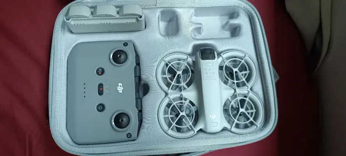 DRONE DJI NEO
