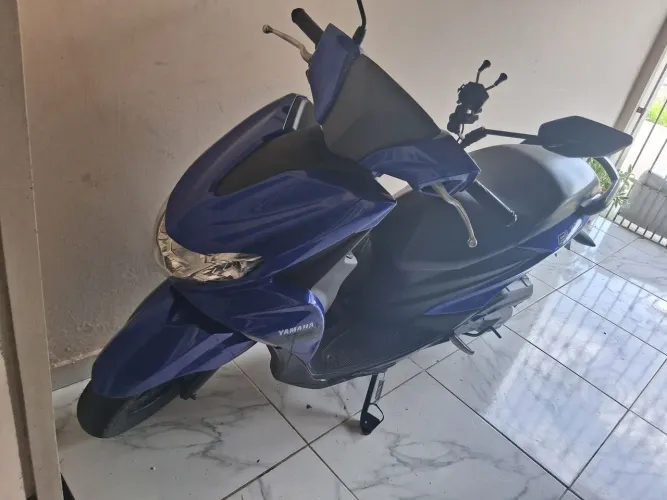 Yamaha Fluo 125 único dono só 13.000