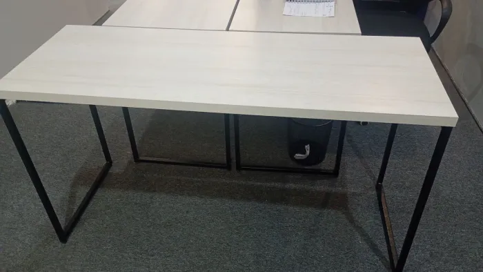 Mesa de escrivaninha para escritório