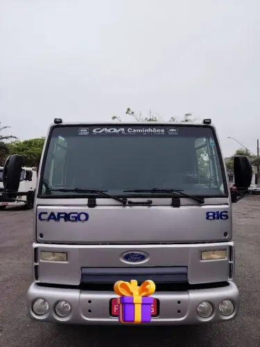 Ford Cargo único dono