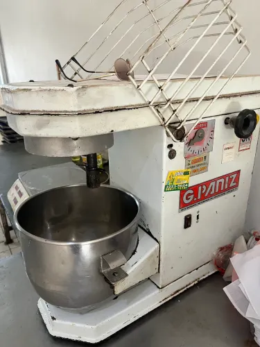 Vendo batedeira industrial 12.500kg