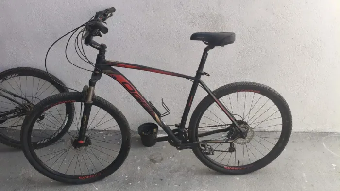 Vendo bicicleta aro 29 Oggi 7.0 zerada usei 3 vezes