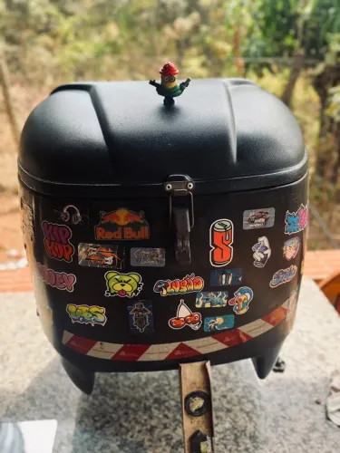 VENDO BAÚ E CHAPAM