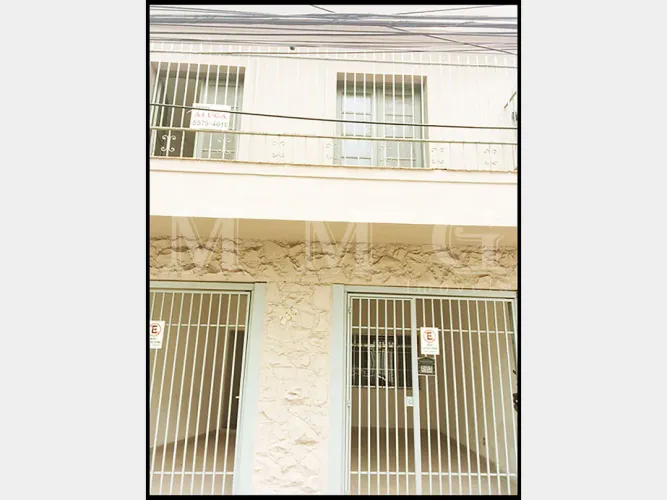 Excelente casa comercial próximo ao Metrô Ana Rosa