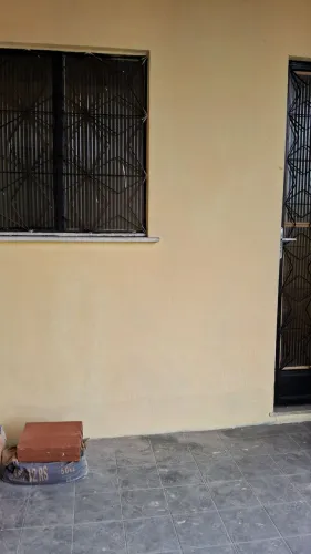Aluga se casa