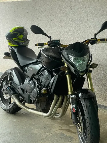 Vende-se jeskap hornet 2012 em diante