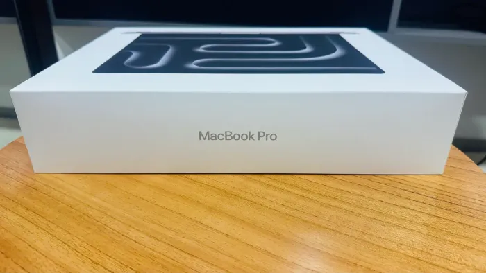 Macbook Pro M3 (14) 8 Ram 512 Gb (A2918) 2024